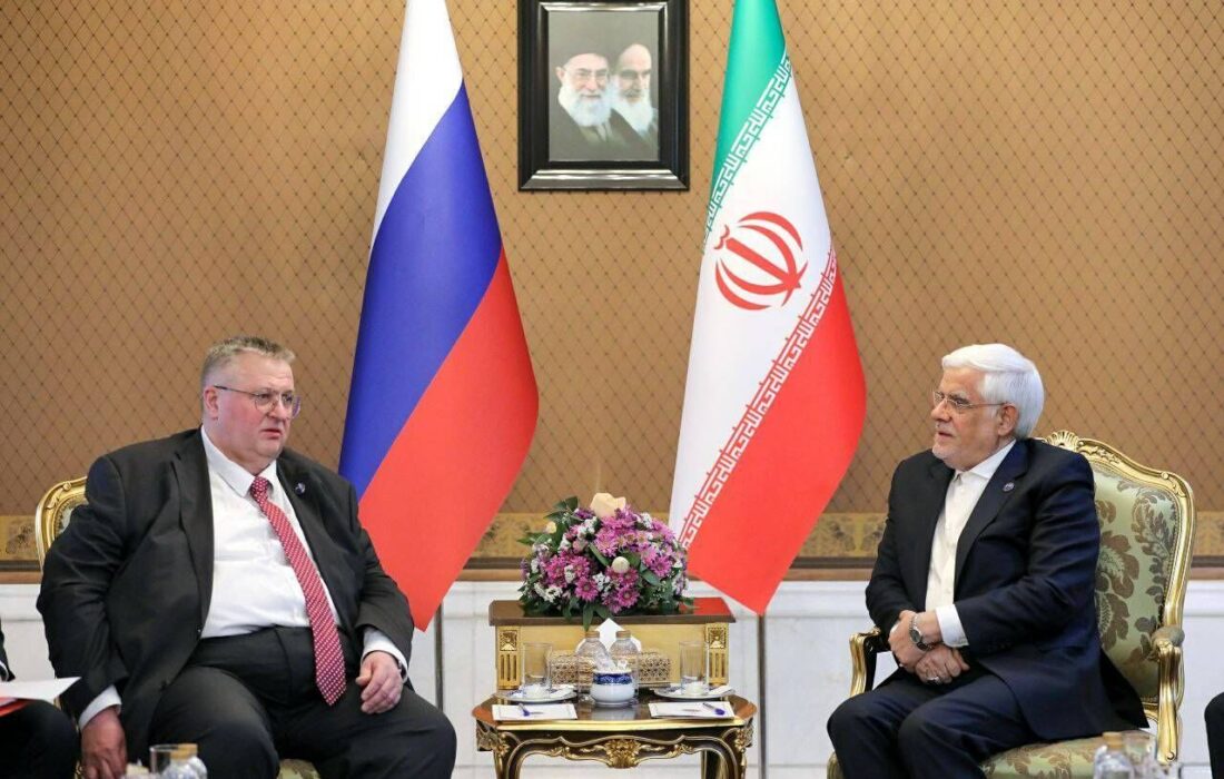 عارف: راه‌حل مسائل منطقه‌ای را تنها با کمک کشورهای منطقه جستجو می‌کنیم