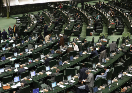 ۱۶ وزیر برای ارائه گزارش و پاسخ به نمایندگان به کمیسیون‌های مجلس می‌روند