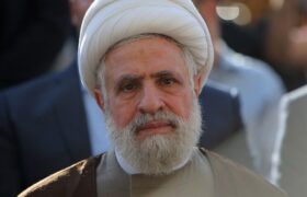 اندیشه امام خمینی (ره) با تمام قدرت در صحنه حاضر است