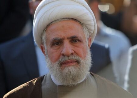 اندیشه امام خمینی (ره) با تمام قدرت در صحنه حاضر است