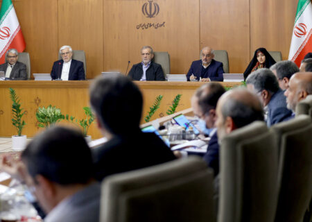 گزارش رئیس بانک مرکزی درباره بازار ارز و طلا و اقدامات آتی دولت