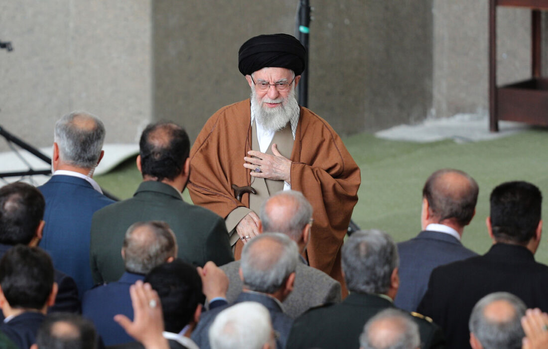 دیدار مسئولان نظام و سفرای کشورهای اسلامی با رهبر معظم انقلاب