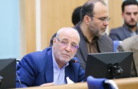 منتظر تصمیم عادلانه وزرات نیرو برای وضعیت زایندهرود هستیم