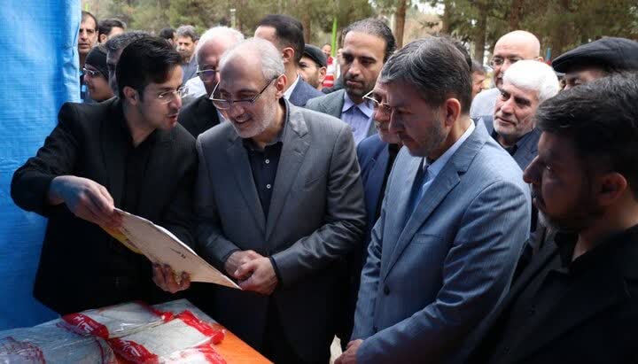 بازدید معاون رئیس‌جمهور از نوروزگاه برخوار