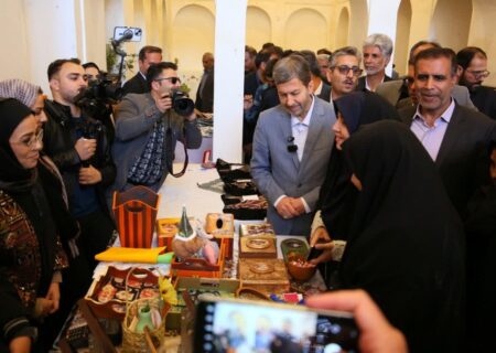 استاندار اصفهان از نوروزگاه مبارکه در ارگ تاریخی نهچیر بازدید کرد