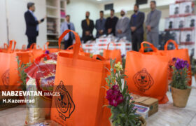 توزیع بسته معیشتی در بین خانواده‌های نیازمندان زندانیان لنجان