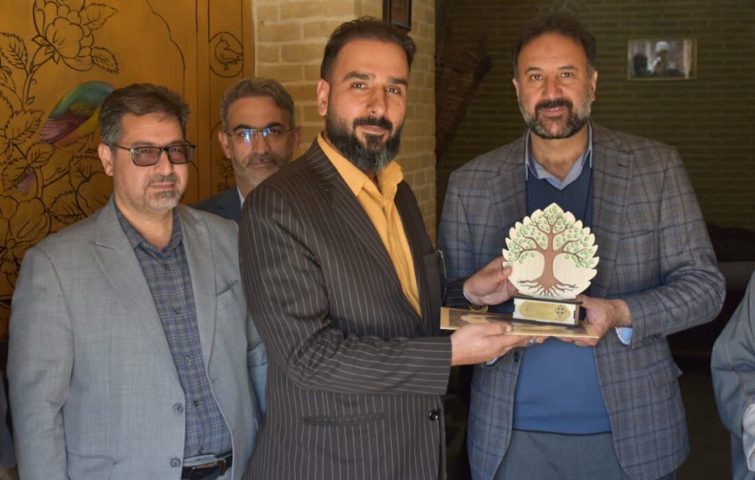 پاسداشت ثبت درخت توت شالورایی چرمهین