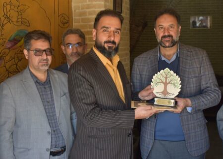 پاسداشت ثبت درخت توت شالورایی چرمهین