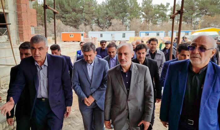 بازدید معاون رئیس جمهور و رئیس سازمان برنامه و بودجه از شهرستان برخوار