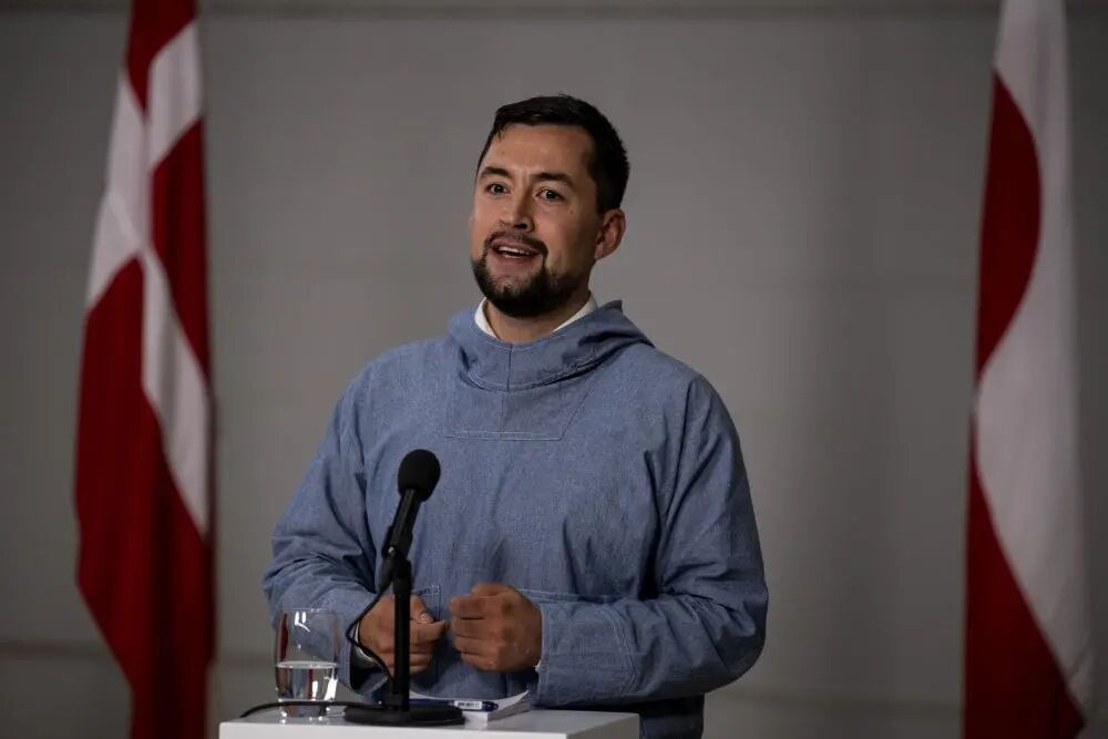 سفر آتی هیات آمریکایی به جزیره گرینلند اقدامی تهاجمی است