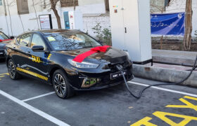 چهار خودروی برقی مجوز ورود به ناوگان تاکسیرانی گرفتند