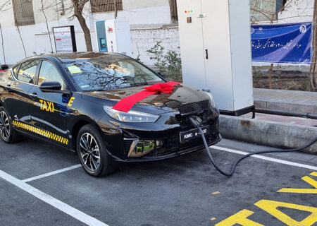 چهار خودروی برقی مجوز ورود به ناوگان تاکسیرانی گرفتند