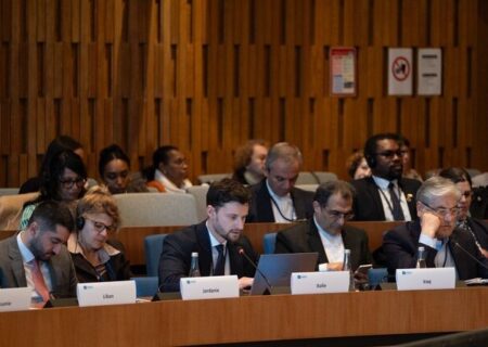 وزیر علوم از تحریم‌های علمی-تحقیقاتی در نشست جهانی یونسکو انتقاد کرد