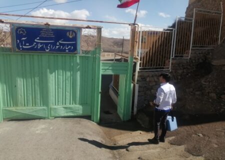 واکسیناسیون طیور خانگی در روستاهای ۵۰ گانه شهرستان لنجان انجام شد