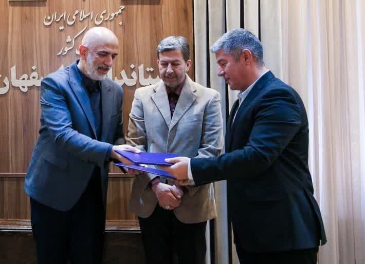 تفاهم نامه مرکزقطب داده در اصفهان؛ گامی بلند اقتصاد دیجیتال و اقتصاد آب صفر