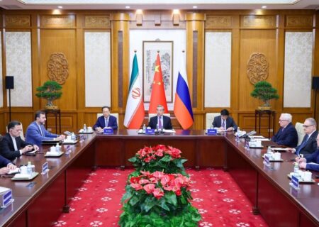 ترامپ مذاکرات چندجانبه با ایران را نمی‌پذیرد