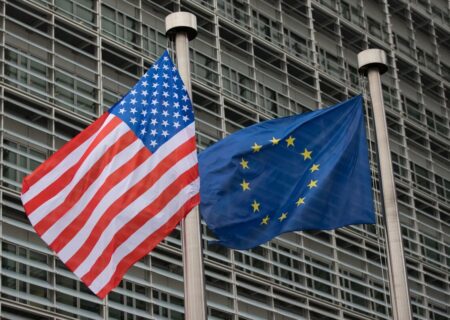 اتحادیه اروپا به طور رسمی وارد جنگ تجاری با آمریکا شد