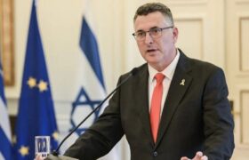 ادعای وزیر خارجه رژیم صهیونیستی درباره مذاکرات هسته‌ای ایران