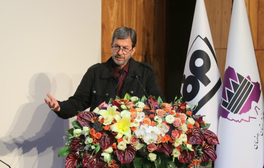 تکمیل پروژههای نیمهتمام و توسعه شهرکهای تخصصی صنعتی در اصفهان با محوریت انرژیهای سبز