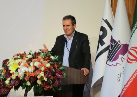 هدفگذاری تأمین ۵۰ درصد برق شهرکهای صنعتی از انرژی خورشیدی تا سال ۱۴۰۵