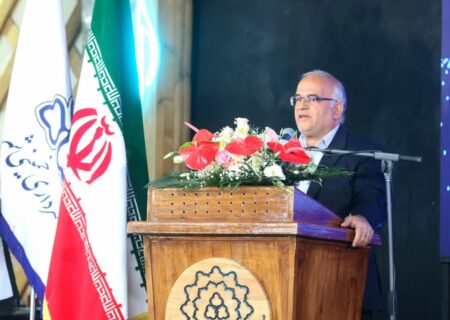 خواهر خواندگی خمینی‌شهر با ورونای ایتالیا فرصتی برای توسعه و جذب گردشگر صنعتی است