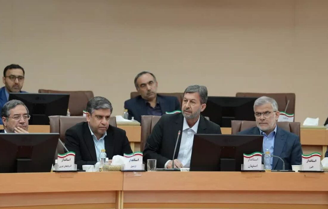 استاندار اصفهان: برنامهریزی کلان استان اصفهان برای صرفهجویی ۶۰۰ مگاواتی برق سالانه تا سال ۱۴۰۷