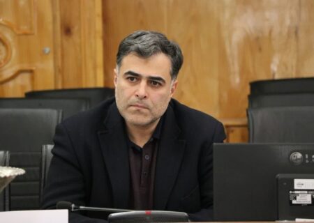 وفاق ملی و اطلاع‌رسانی شفاف مبتنی بر واقعیت حلال مشکلات بین دو استان یزد و اصفهان