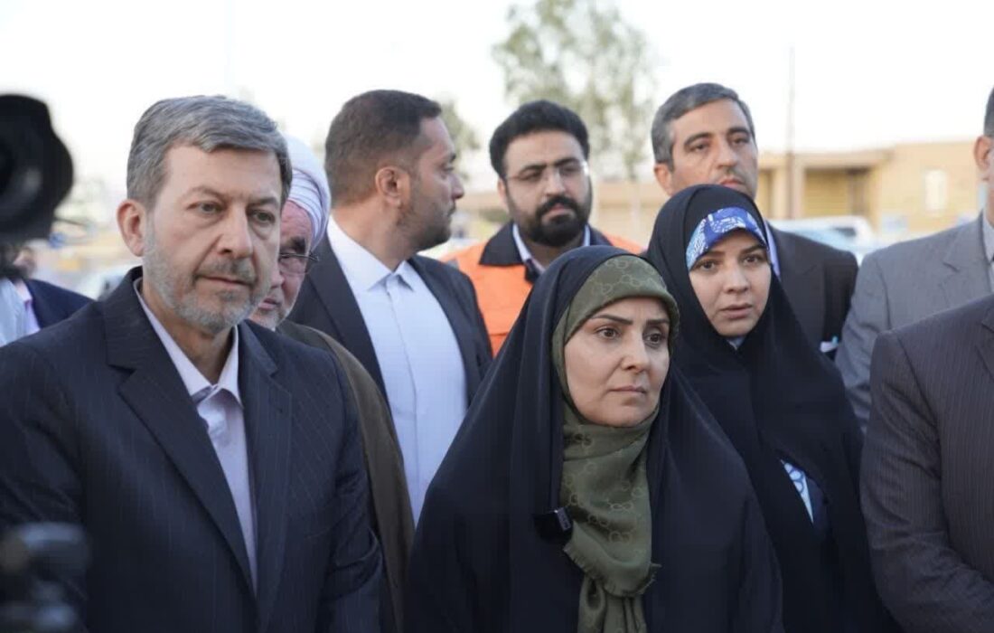 وزیر راه و شهرسازی:پروژه ۲۳۴ واحدی مسکن نایین تعیین تکلیف شد/ تکمیل اجرای ۲ پروژه پروژه کلان راهسازی در خور