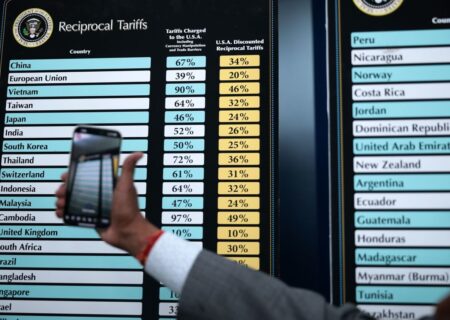 تعرفه‌های ترامپ باعث افزایش هزینه‌ها می‌شود