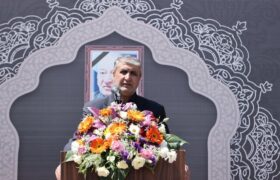 بخش مهمی از شهرت دکتر اعتماد دفاع همه جانبه از حق هسته‌ای ایران است