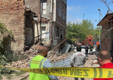 تماس تلفنی وزیر امور خارجه ایران با سرکنسول کشورمان در استانبول