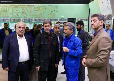 استاندار اصفهان: تلاش برای حل بحران برق و آب در اصفهان با توسعه سیکل ترکیبی و انرژی خورشیدی