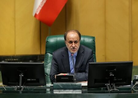 حاجی بابایی: مصوبات دولت در کمیته انطباق مجلس بررسی می شود