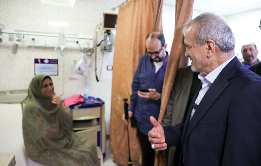 رییسجمهور از مجروحان حادثه بندر شهید رجایی عیادت کرد