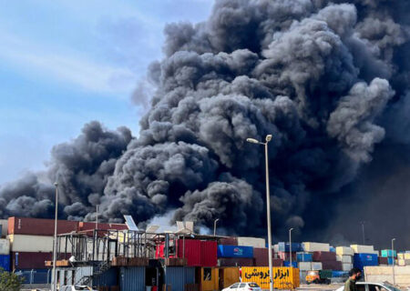 بستگان درجه یک مفقودین حادثه بندر شهید رجایی به پزشکی قانونی مراجعه کنند