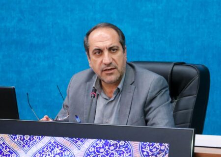 غیبت مردم در انتخابات منجر به حضور افراد فاقد شایستگی در شوراها می‌شود