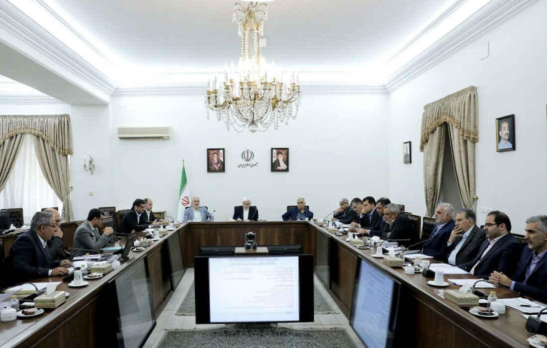 چالشها و موانع سرمایهگذاری در بخش انرژی به دولت ارائه شود