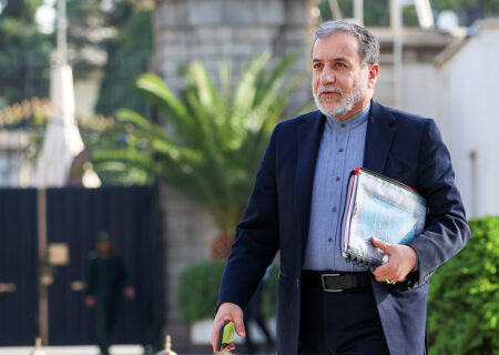 عراقچی: شرط ایران برای برقراری ارتباط با حاکمان جدید سوریه