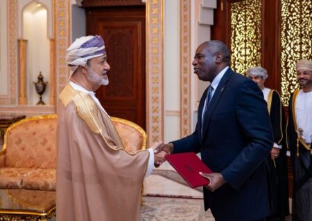 تحولات منطقه و مذاکرات ایران و آمریکا؛ محور رایزنی پادشاه عمان و وزیر خارجه انگلیس