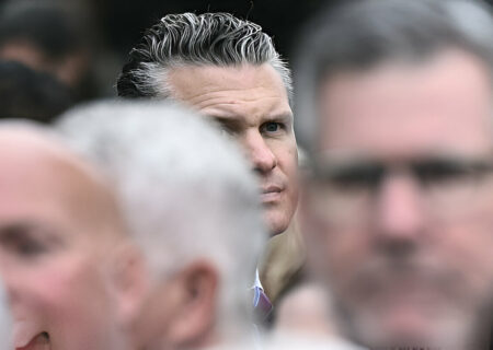 شکاف در دولت ترامپ بر سر ایران عمیق‌تر می‌شود