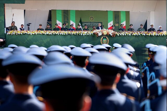 پزشکیان: ارتش خواب دشمنان را آشفته کرد