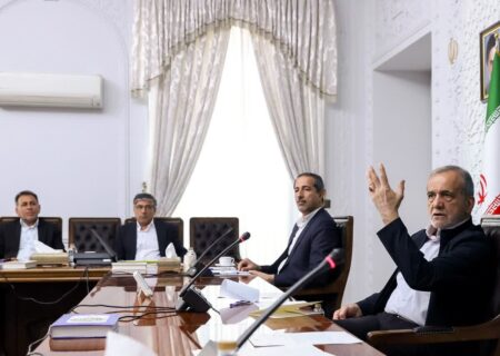 تمجید رئیس‌جمهور از مدل راهبردی توسعه لرستان