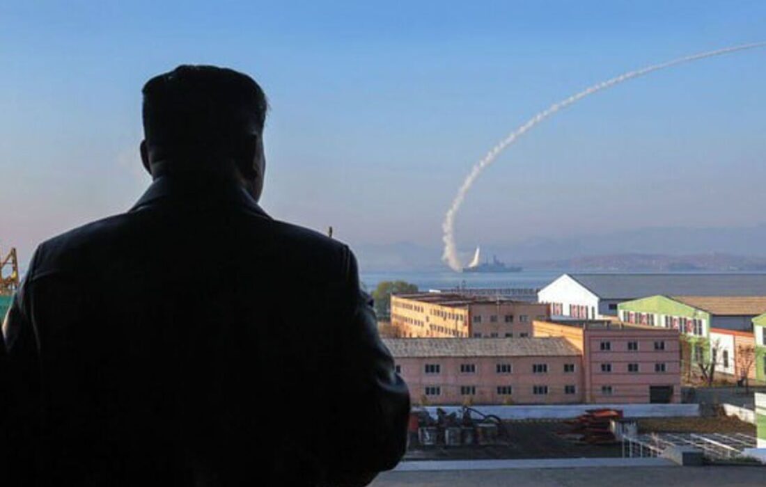 رهبر کره شمالی از اولین آزمایش ناوشکن جدید پنج هزار تنی بازدید کرد