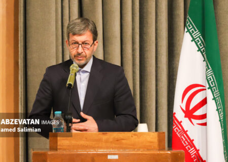 تاکید استاندار اصفهان بر جذب اعتبارات ملی و جلب مشارکت سرمایه‌گذاری در شهرستان لنجان