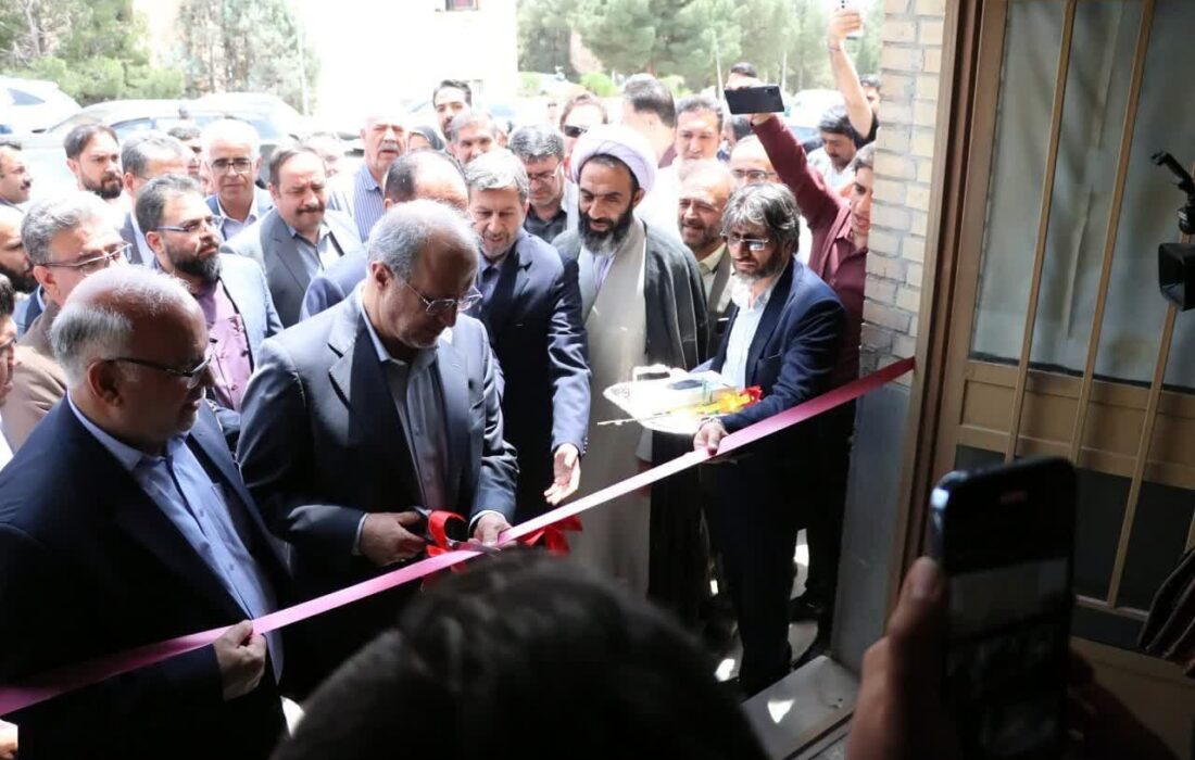 افتتاح آزمایشگاه بتن سنگ و‌مصالح ساختمانی در دانشگاه آزاد خمینی‌شهر