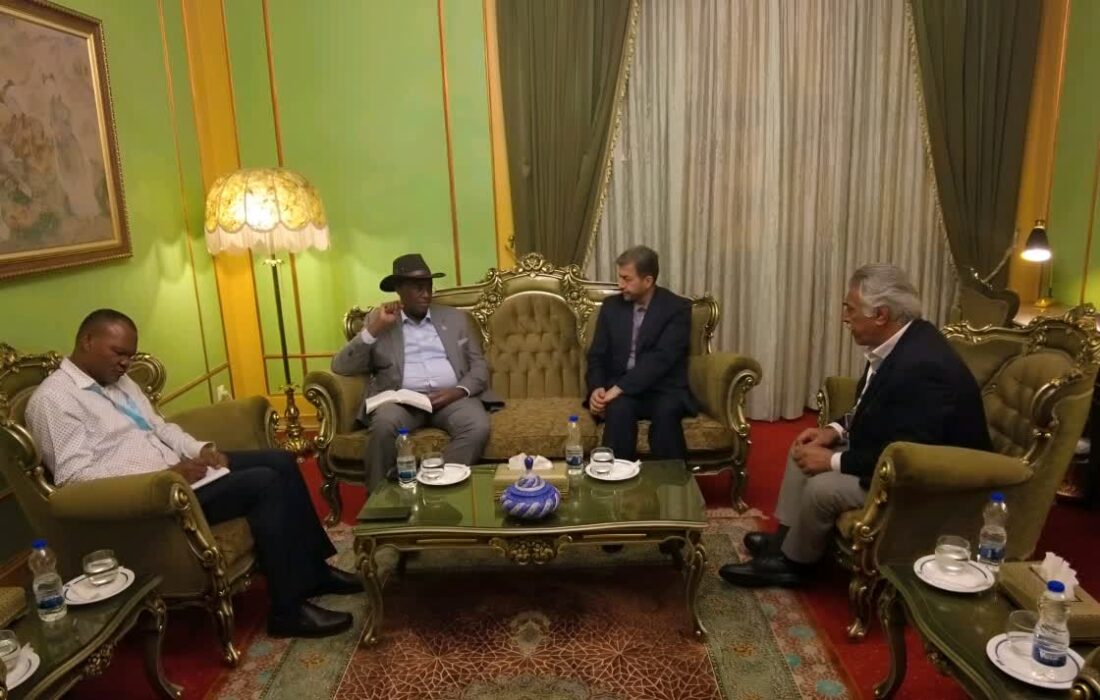 اوگاندا آماده توسعه تجارت با اصفهان در زمینه تجهیزات پزشکی و مزارع کشت ماهی است