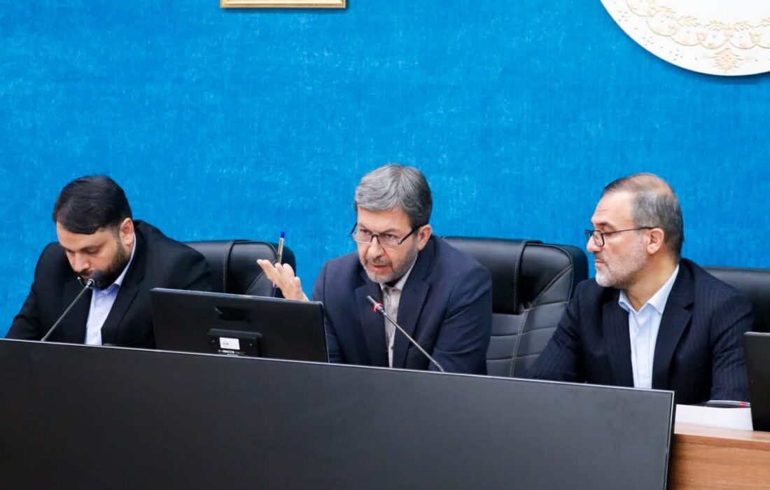 استاندار اصفهان: آموزش بهبود فضای کسب وکار و مقابله با قاچاق برای بخش خصوصی ضروریست