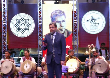 اصفهان با کشتی‌گیرانِ جهان، پیام دوستی و دیپلماسی ورزشی داد