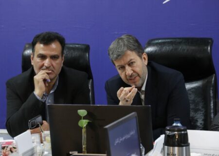 تأکید استاندار اصفهان بر عدالت آموزشی و هوشمندسازی مدارس با مشارکت خیرین کاشان