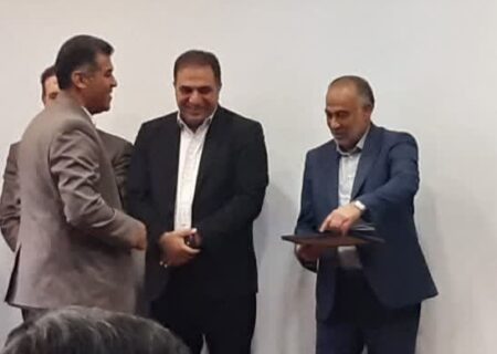 تجلیل از شهردار سده لنجان به‌عنوان پژوهشگر برتر